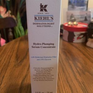 Kiehl’s hydro plumping serum